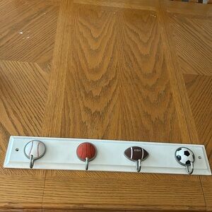 🏀  🏈 ⚽️ clothes rack